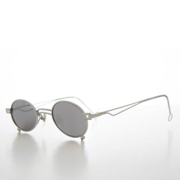 AZARI 22 sunglass museum